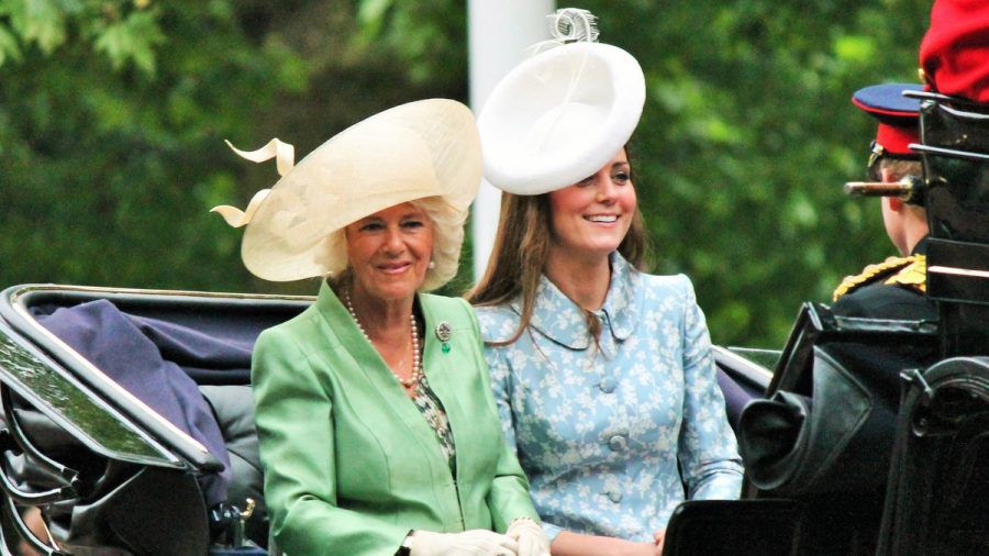 Königin Camilla und Prinzessin Kate haben für ihre öffentlichen Auftritte einiges zu beachten. (ae/spot)