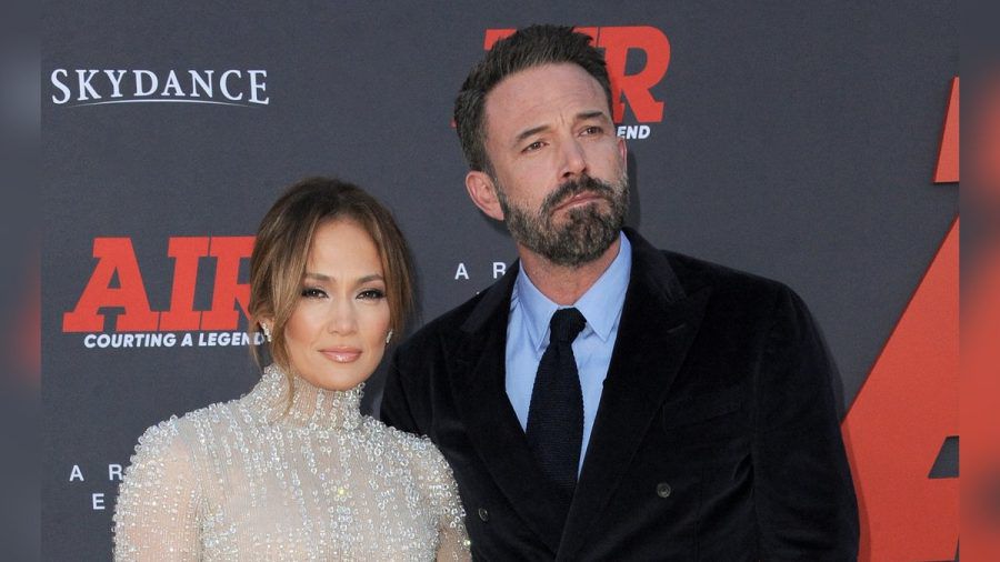 Jennifer Lopez und Ben Affleck freuen sich, dass sich ihre insgesamt fünf Kinder so gut verstehen. (ae/spot)