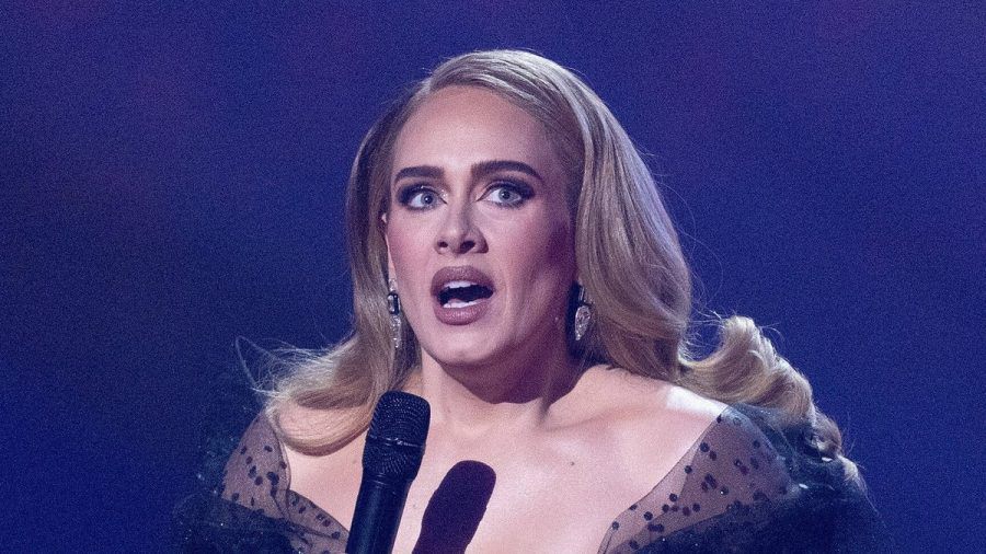 Adele bei einem ihrer Auftritte. (smi/spot)