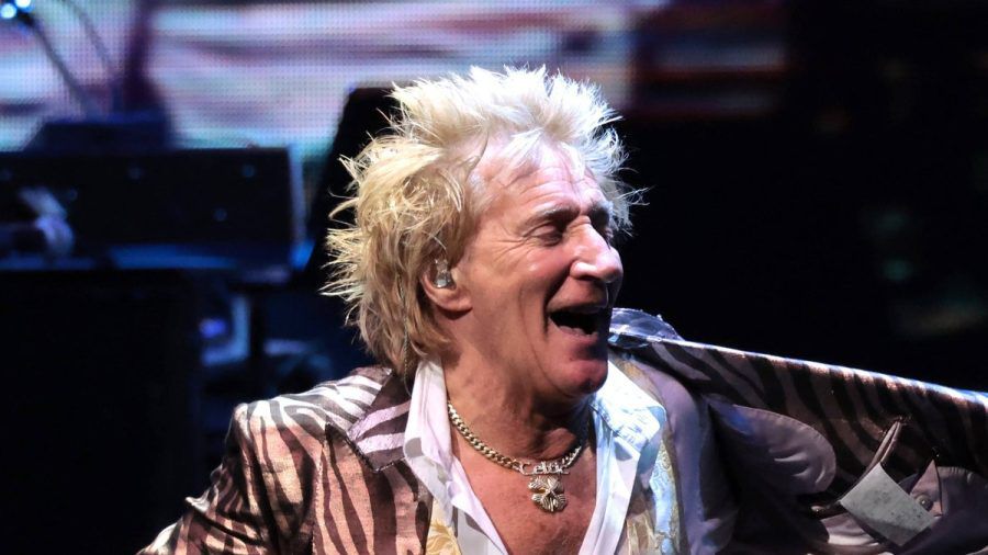 Die Celtic-Kette hat Rod Stewart immer dabei. (stk/spot)