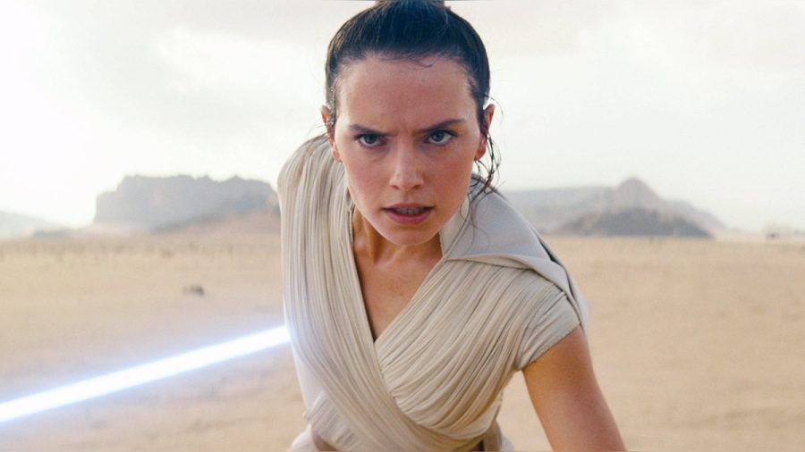 Daisy Ridley in ihrer Paraderolle als Rey. (dr/spot)