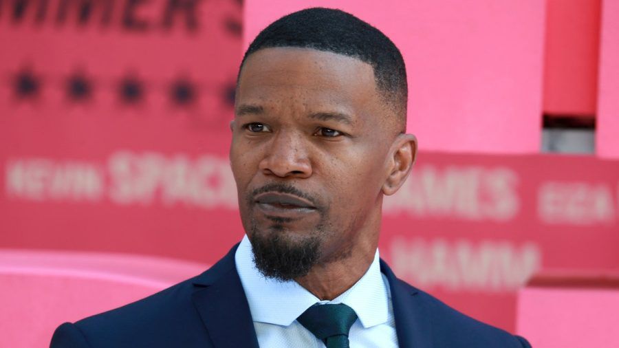 Laut seiner Tochter soll Jamie Foxx bereits vor Wochen das Krankenhaus verlassen haben. (lau/spot)