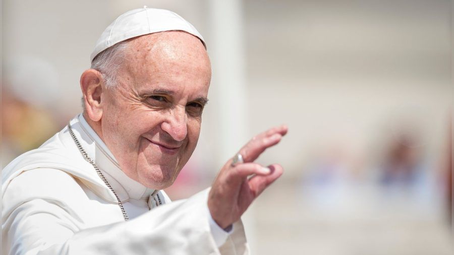 Papst Franziskus soll nach überstandener Erkrankung am morgigen Sonntag die Pfingstmesse im Petersdom leiten. (lau/spot)