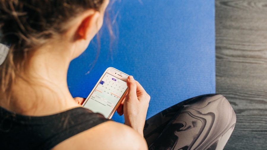 Vor der nächsten Trainingseinheit lohnt sich ein Blick auf die Zyklus-App. (ntr/spot)
