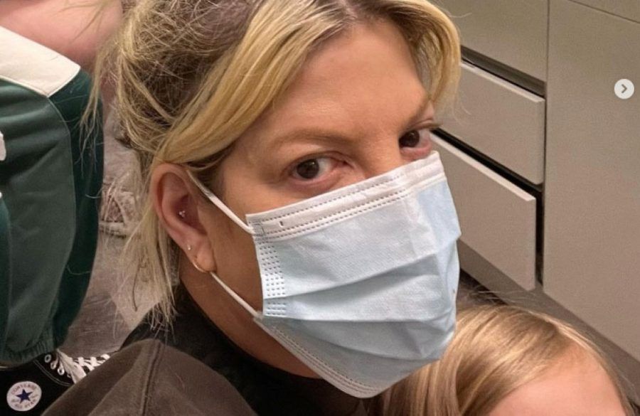 Tori Spelling and family in hospital - Instagram BangShowbiz