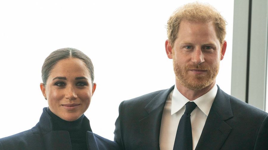 Herzogin Meghan und Prinz Harry mussten offenbar eine irre Verfolgungsjagd mit Paparazzi erleben. (jom/spot)