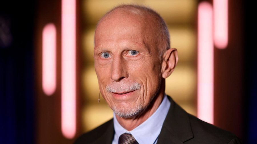 Christoph Daum bei der Aufzeichung einer TV-Show im Februar 2023. (wue/spot)
