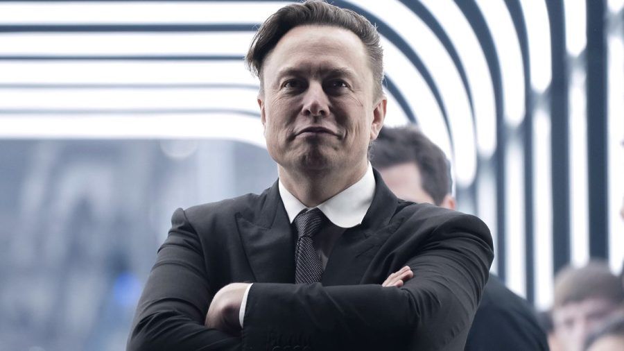 Elon Musk legt seine CEO-Rolle bei Twitter ab. (wue/spot)