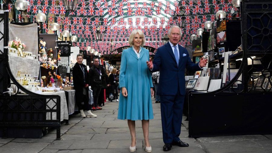 König Charles III. und Königin Camilla in Covent Garden. (jom/spot)