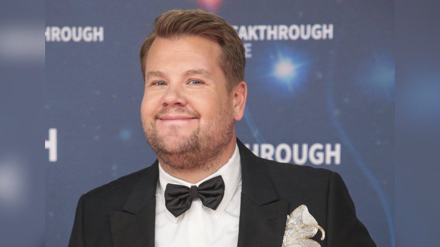 James Corden scheint in Großbritannien bester Laune sein. (tj/spot)