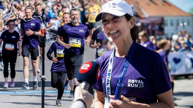 Beim-nationalen-Lauftag-geben-sie-alles-und-K-nigin-Margrethe-schaut-gem-tlich-vom-Sofa-aus-zu