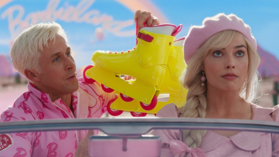 Alles so pink hier: Ryan Gosling und Margot Robbie in "Barbie". (smi/spot)