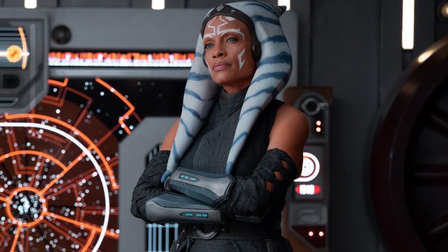 Rosario Dawson als Ahsoka Tano in der neuen Disney+-Serie "Star Wars: Ahsoka". (wue/spot)