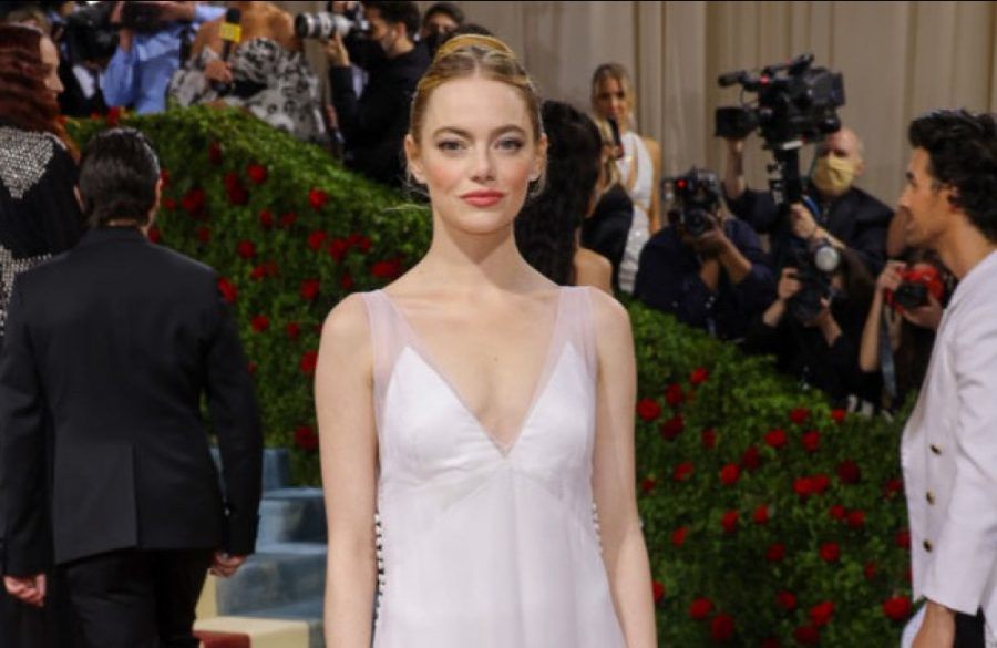 Emma Stone attends The 2022 Met Gala - Getty BangShowbiz