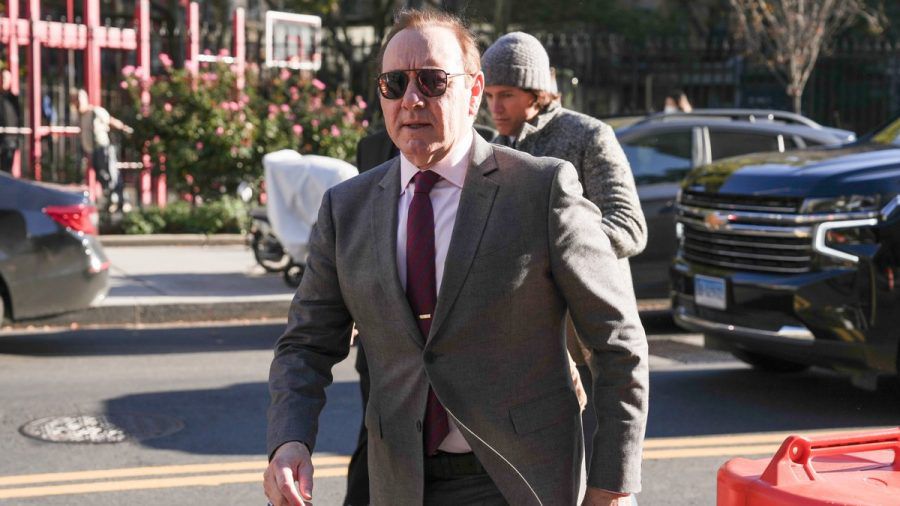 Seit 2017 die ersten Vorwürfe gegen Kevin Spacey bekannt wurden, liegt seine Karriere auf Eis. 2022 ergatterte er aber wieder eine erste Filmrolle in einem britischen Film (ae/spot)