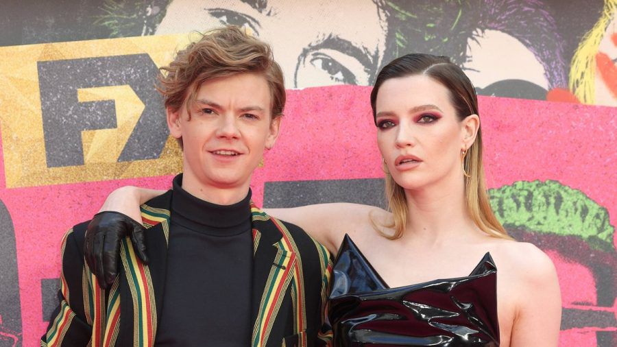Thomas Brodie-Sangster und Talulah Riley bei der Premiere ihrer Serie "Pistol" im Mai 2022 in London: Über die Zusammenarbeit sollen sie sich nähergekommen sein. (ae/spot)