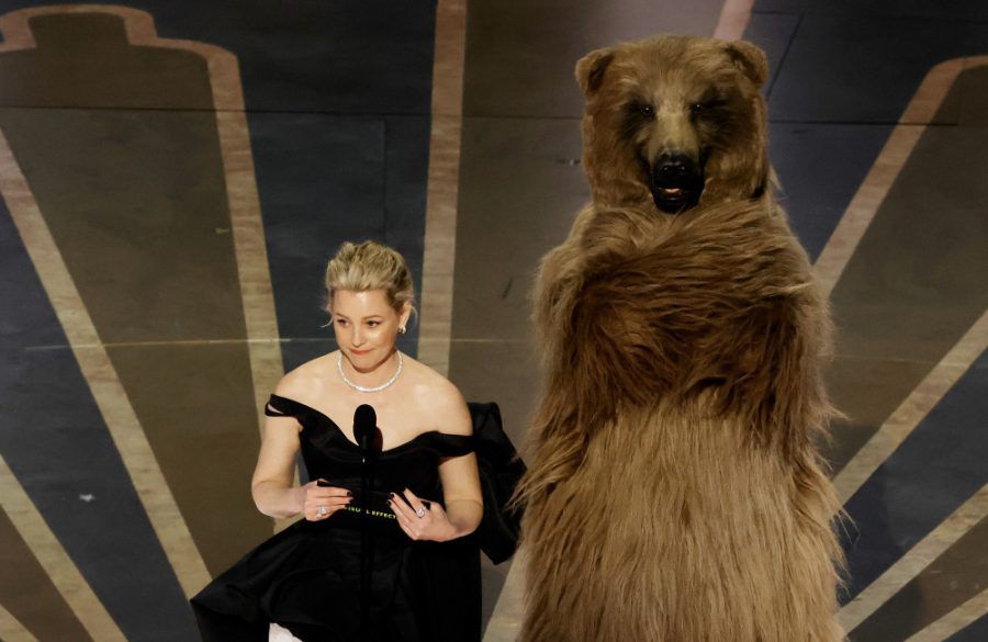 Elizabeth Banks - Cocaine Bear - Oscars 2023 - Getty BangShowbiz