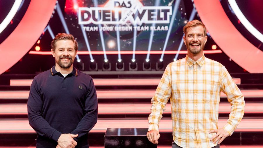 Klaas Heufer-Umlauf (l.) und Joko Winterscheidt in "Das Duell um die Welt". (wue/spot)