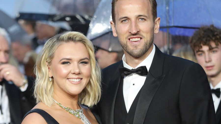 Harry Kane und seine Jugendliebe Katie Goodland, mit der er nun vier gemeinsame Kinder hat. (stk/spot)