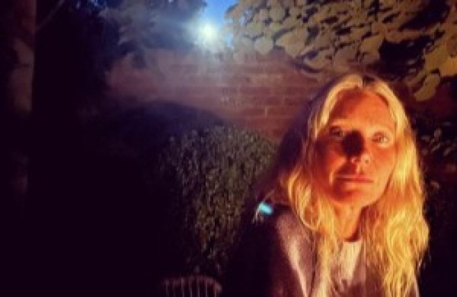 INSTAGRAM - ONE USE - Gwyneth Paltrow summer break - Aug 23 BangShowbiz