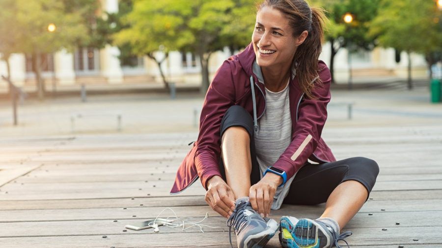 Experte Prof. Dr. Gert-Peter Brüggemann erklärt: "Beim Slow Jogging, auch Grounded Running genannt, laufen wir ohne Flugphase." (eee/spot)