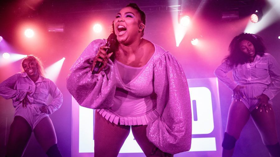 Lizzo während eines Konzerts im Jahr 2019 in Amsterdam. (wue/spot)