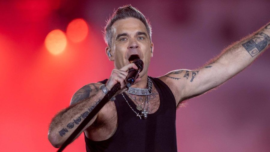 Robbie Williams, hier bei einem Auftritt in München, stand jetzt auf dem Gelände des Sandringham Estate auf der Bühne. (wue/spot)