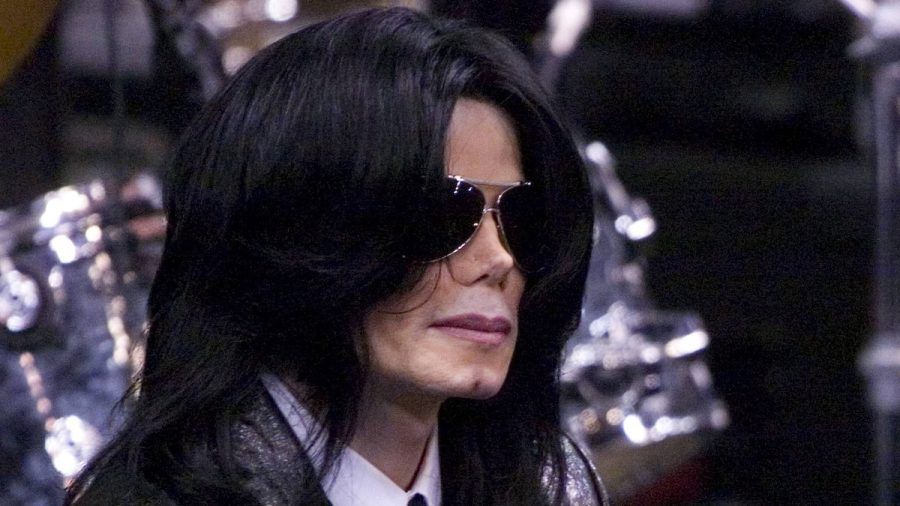 14 Jahre nach seinem Tod sind die Missbrauchsklagen zweier Männer gegen Michael Jackson erneut zugelassen worden. (ili/spot)