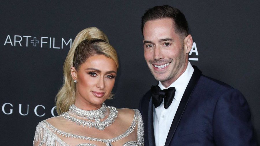 Familienurlaub im Katastrophengebiet: Paris Hilton und ihr Ehemann Carter Reum (tj/spot)