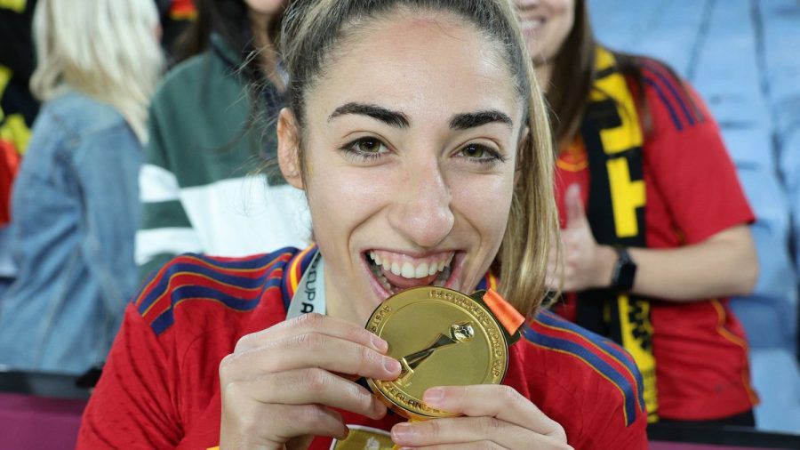 Da ahnte sie noch nichts: Olga Carmona feiert Spaniens Sieg im WM-Finale. (smi/spot)