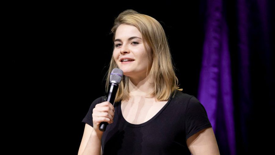 Hazel Brugger brütet wieder etwas aus. (smi/spot)