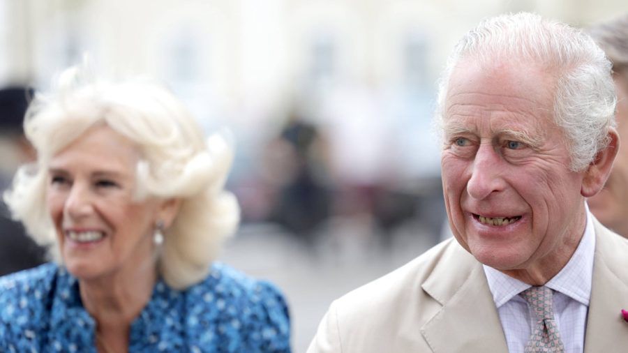 König Charles III. und seine Ehefrau Camilla werden bald ihre Sommerferien in Schottland verbringen - allerdings anders als Queen Elisabeth. (the/spot)