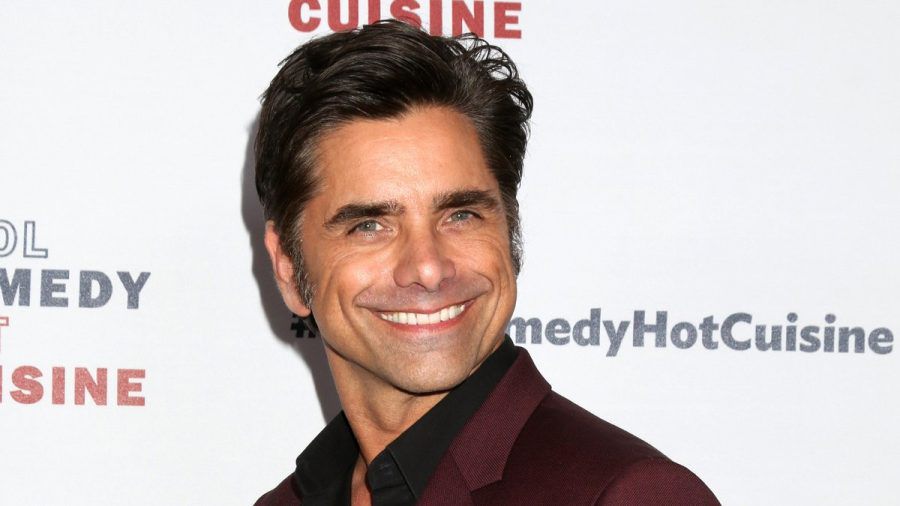 John Stamos verzückt seine Fans mit einer sehr intimen Aufnahme. (lau/spot)
