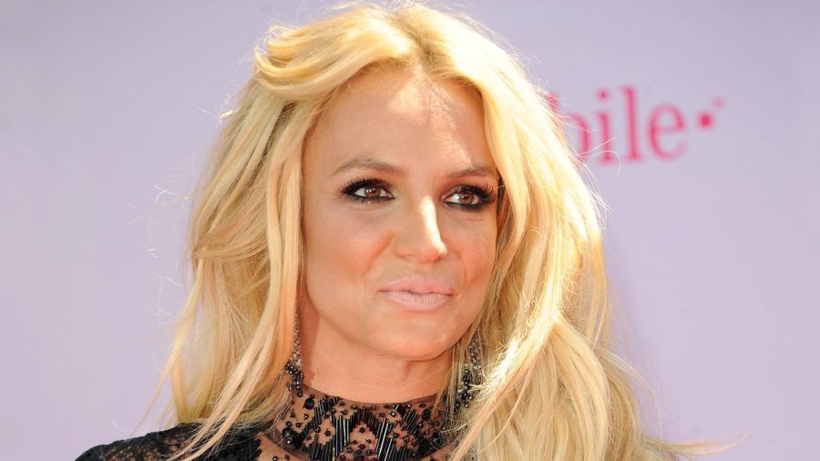 Britney Spears hat einen Messer-Tanz performt. (jom/spot)