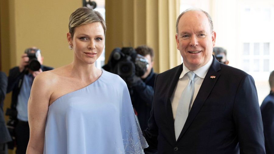 Fürstin Charlène und Fürst Albert II. von Monaco bei einem gemeinsamen Auftritt. (hub/spot)