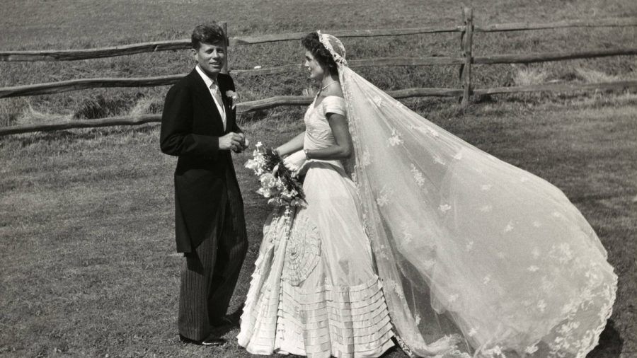 Jacqueline Lee Bouvier und John F. Kennedy an ihrem Hochzeitstag. (hub/spot)