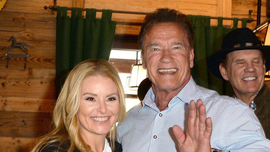 Arnold Schwarzenegger bei einem seiner Oktoberfest-Besuche. (hub/spot)