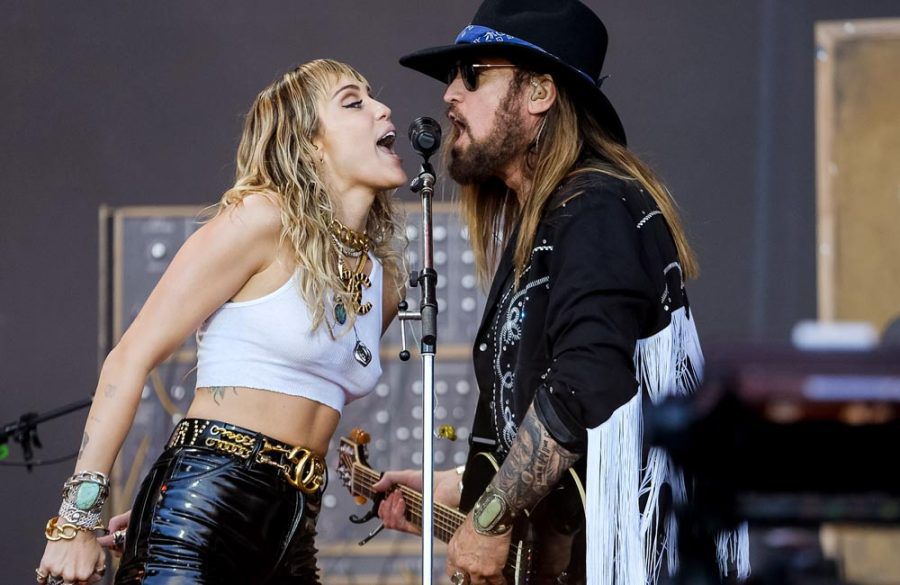 Miley and Billy Ray Cyrus - Glastonbury 2019 - Photoshot BangShowbiz