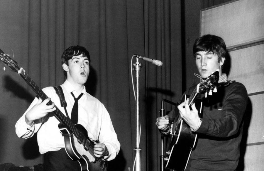 Paul McCartney and John Lennon stock image - Photoshot BangShowbiz