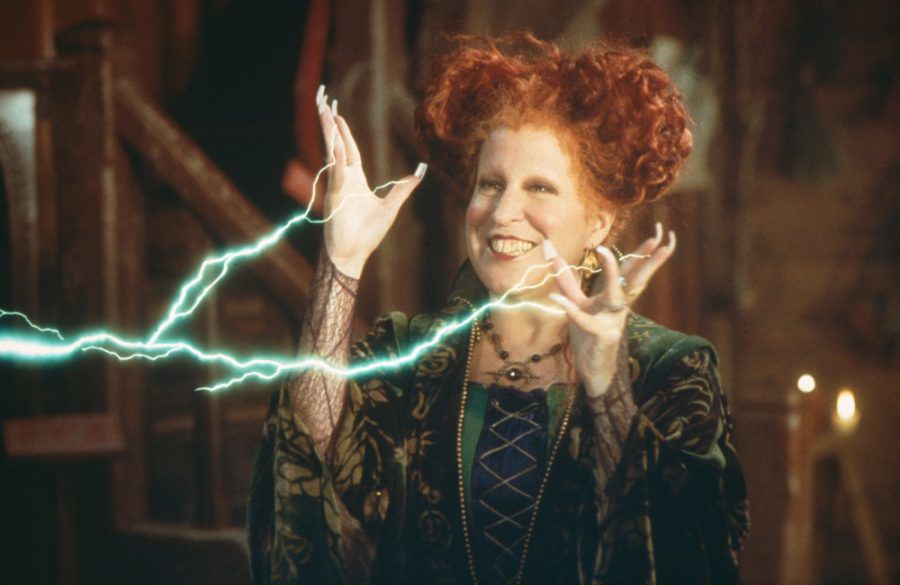 Hocus Pocus Bette Midler - SKY BangShowbiz