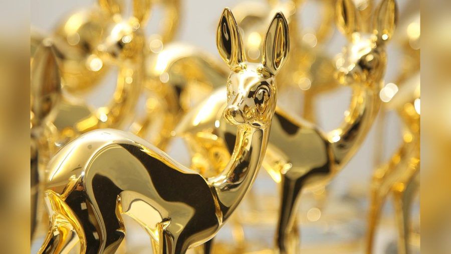 Der Bambi gehört zu den begehrtesten Auszeichnungen der Show- und Medienbranche in Deutschland. (sb/spot)