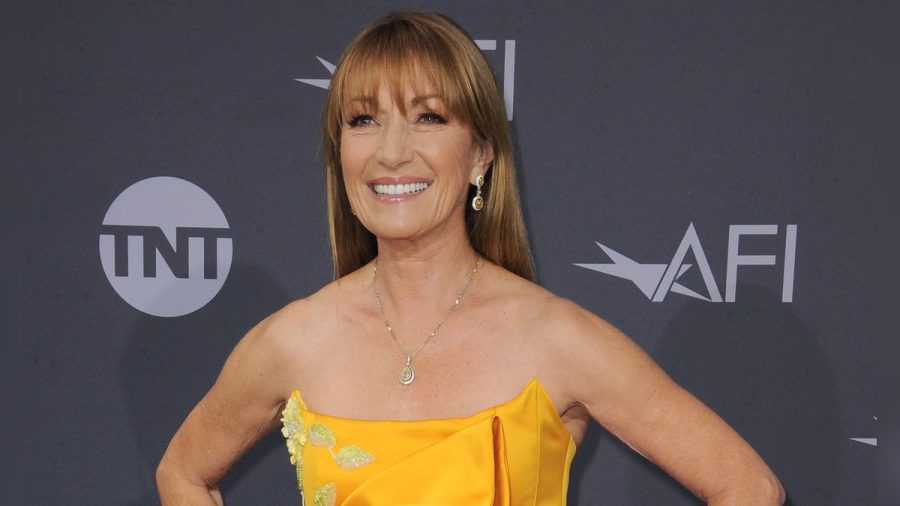 Jane Seymour hat vor Kurzem ihre Beziehung zu Musiker John Zambetti öffentlich gemacht. (the/spot)