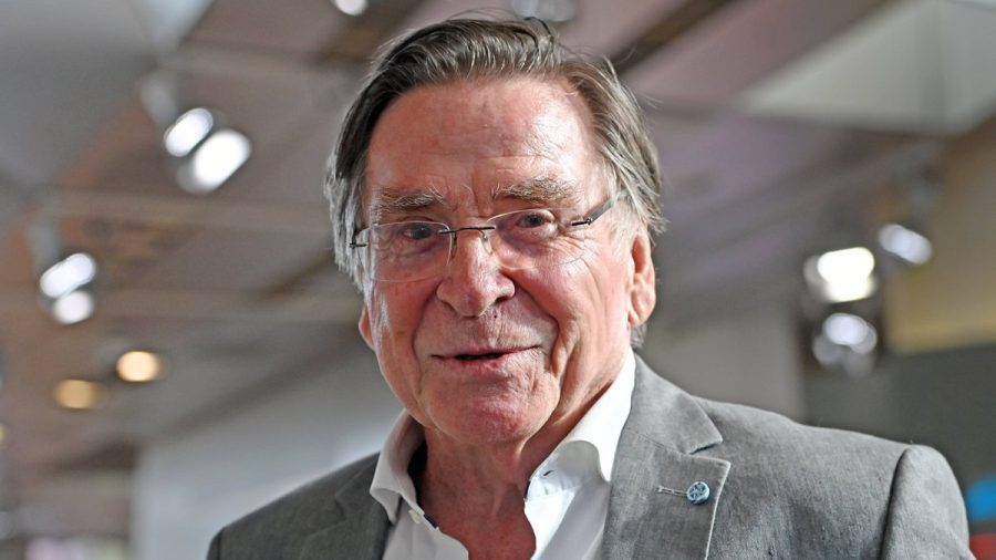 Elmar Wepper ist mit 79 Jahren gestorben. Der Bayerische Rundfunk zeigt kurzfristig mehrere Sendungen mit dem Schauspieler. (wue/spot)