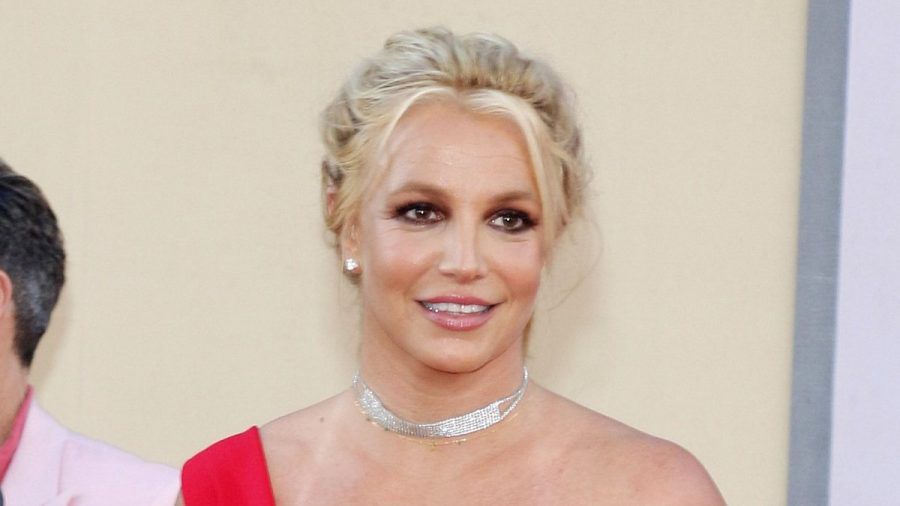 Insider behaupten zu wissen, ob Britney Spears im US-Fernsehen auftritt, um ihre Autobiografie zu bewerben. (wue/spot)
