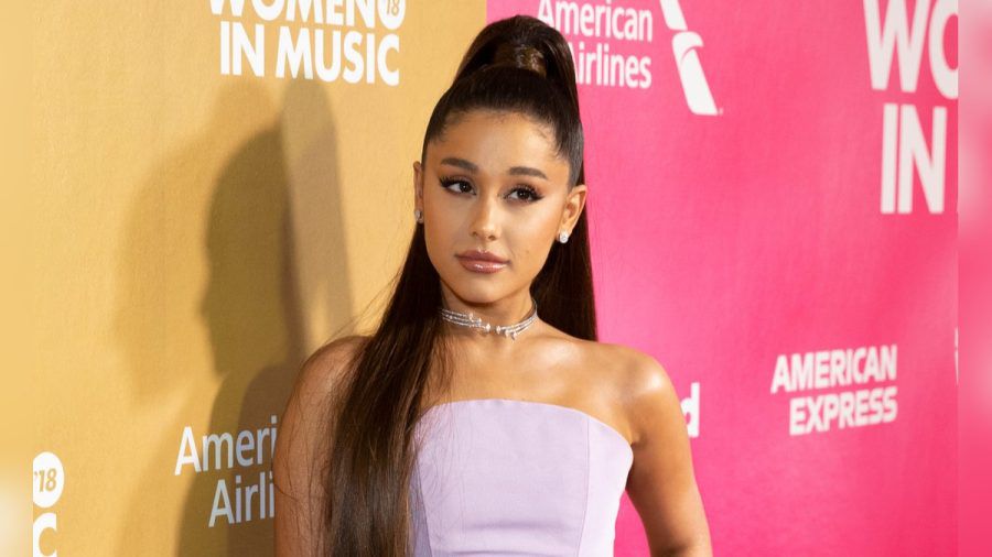 Ariana Grande ist nun eine geschiedene Frau. (eee/spot)