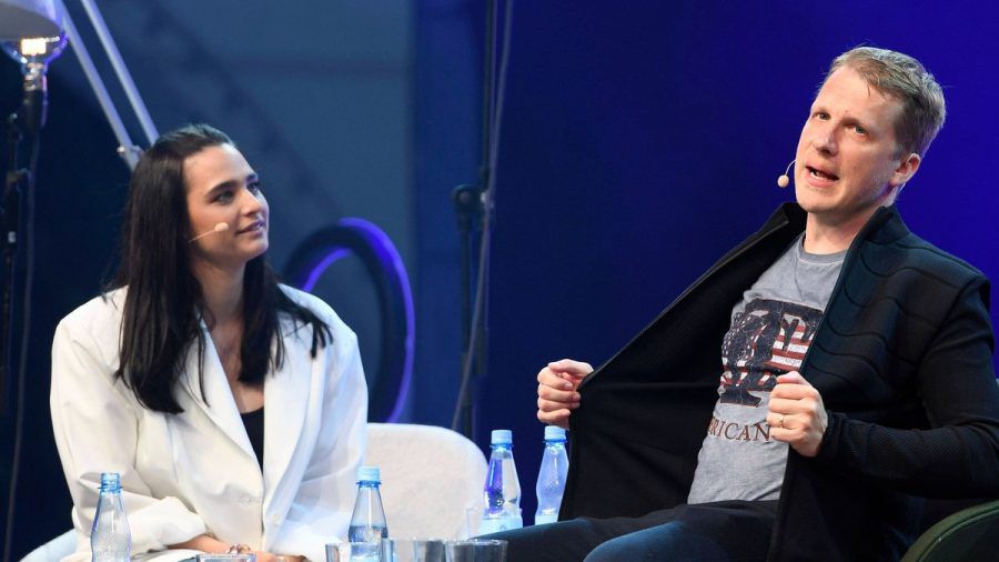 Oliver und Amira Pocher hatten vor rund zwei Monaten ihre Trennung bekanntgegeben. (stk/spot)