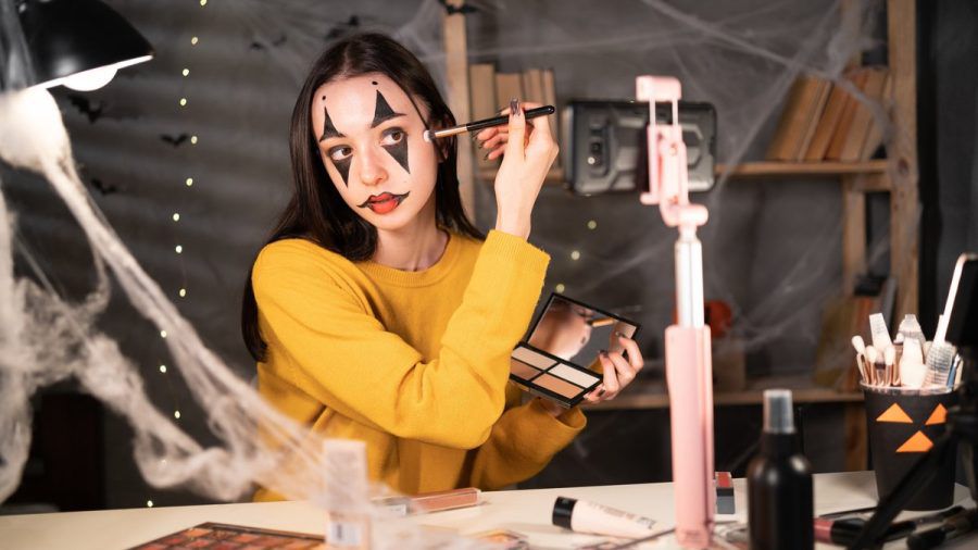 Schnell geschminkt: das Clown-Make-up. (juw/spot)