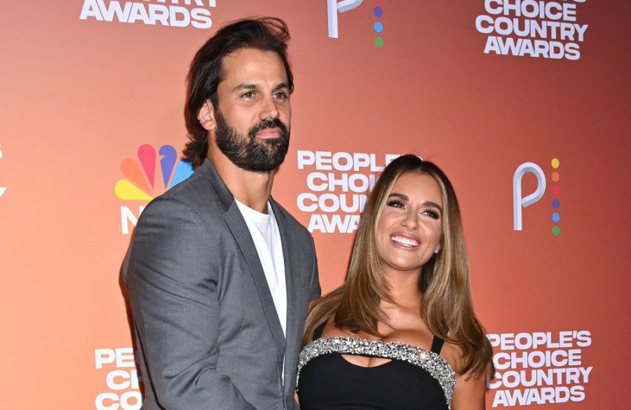 Jessie James Decker (pregnant) and Eric Decker - Sept 2023 - People's Choice Country Awards - Getty BangShowbiz
