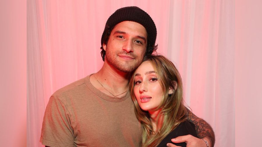Der "Teen Wolf"-Star Tyler Posey und die Sängerin Phem sind seit 2020 ein Paar. (che/spot)