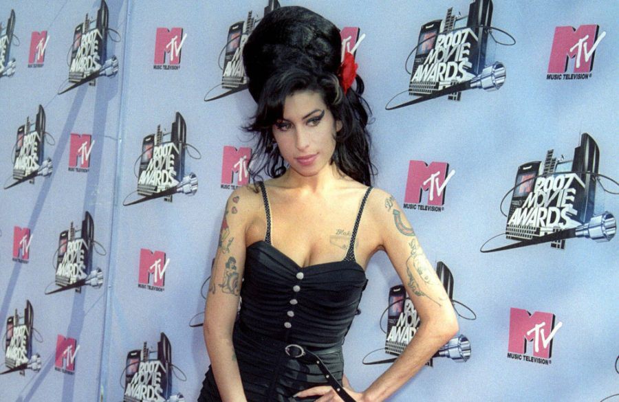 Amy Winehouse - FAMOUS - JUN 2007 - MTV Movie Awards BangShowbiz